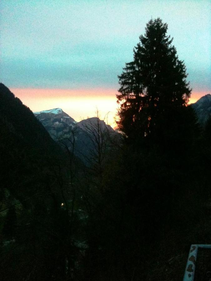 Hotel Stalden Lutschental Exterior foto