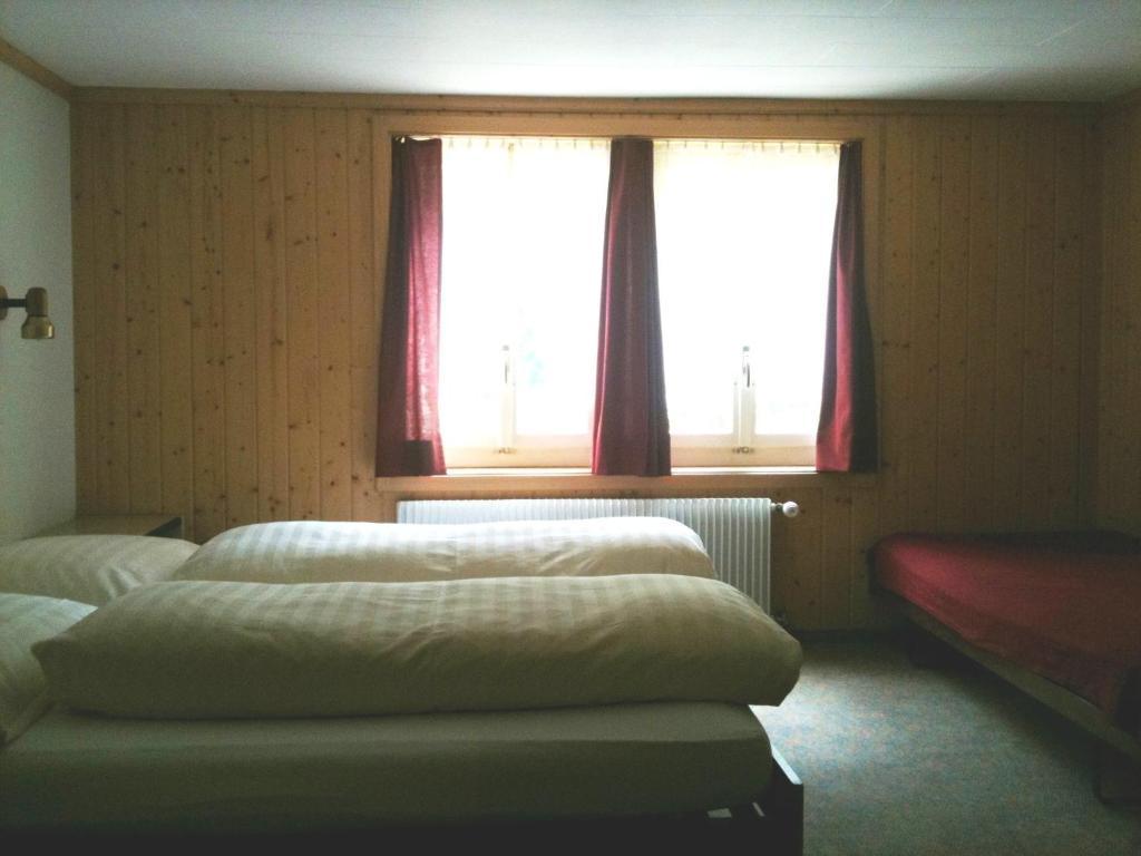 Hotel Stalden Lutschental Quarto foto