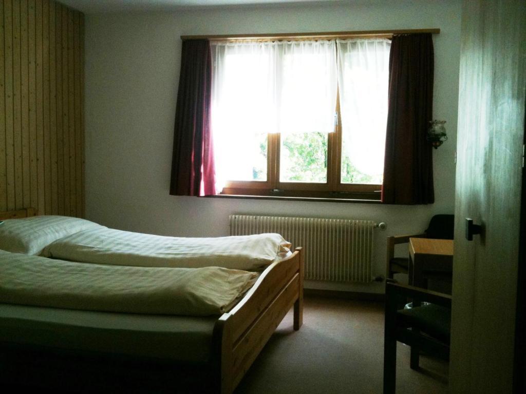 Hotel Stalden Lutschental Quarto foto