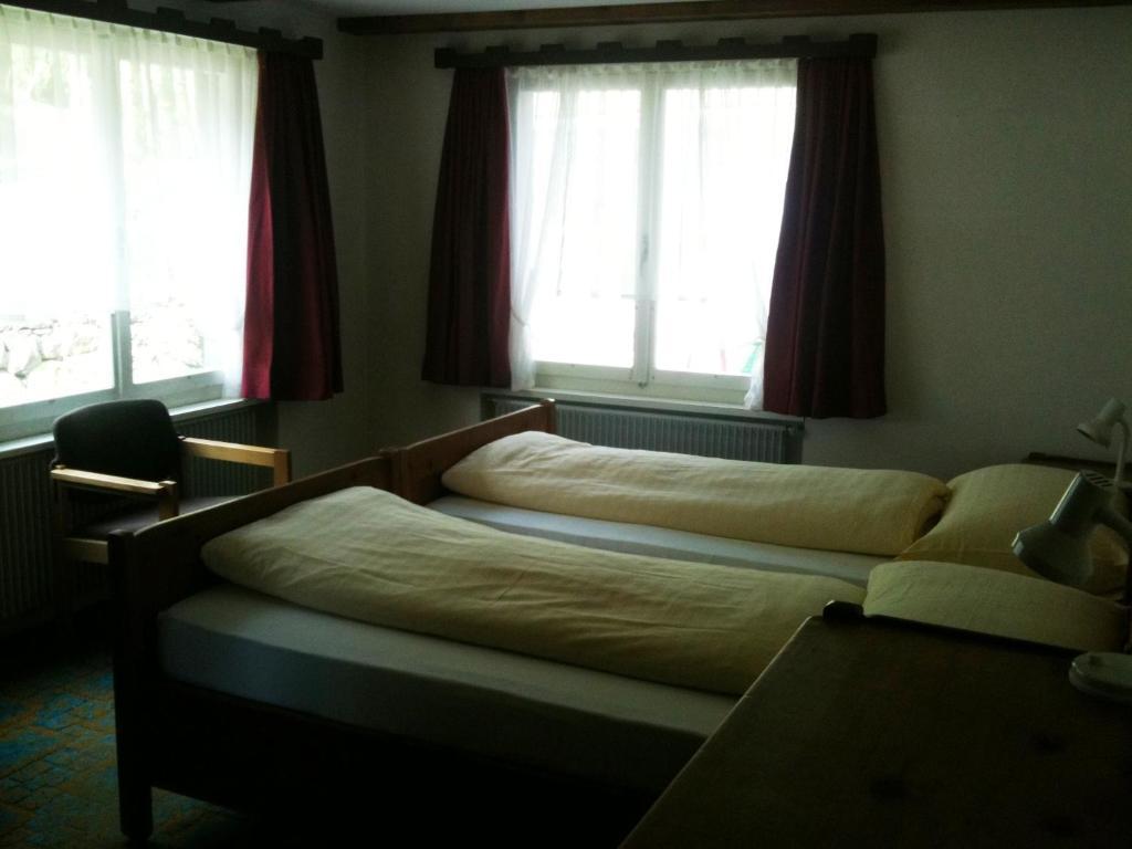 Hotel Stalden Lutschental Quarto foto